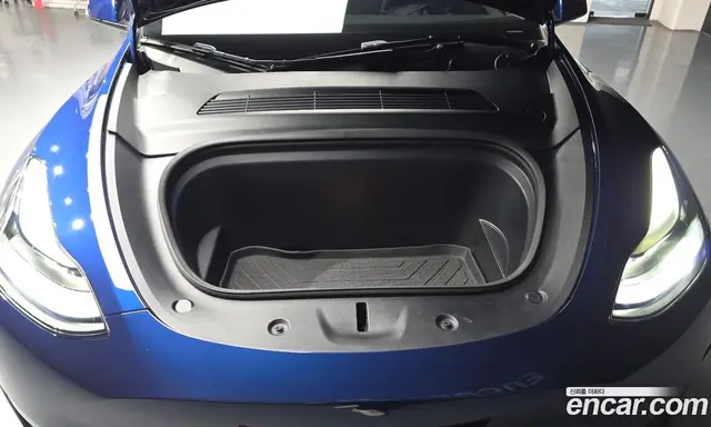 Tesla Model Y 2023 0.2 автомат (гидро), миниатюра 6 Tesla Model Y 2023 0.2 автомат (гидро), миниатюра 6