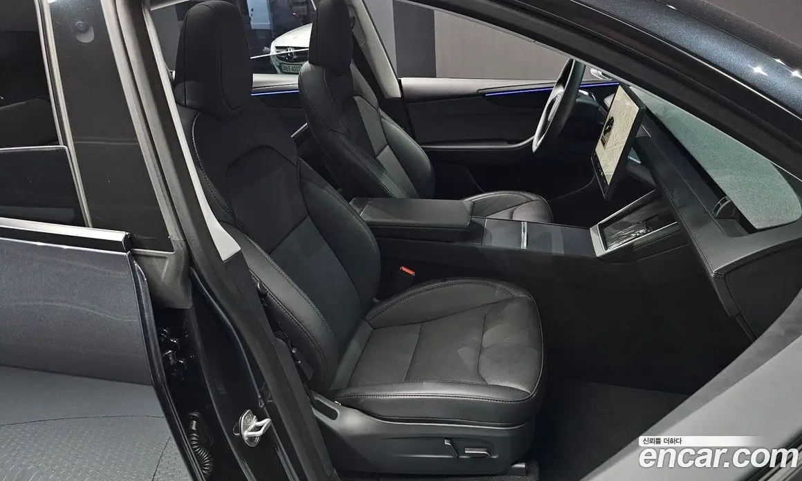 Tesla Model Y 2025 0.2 автомат (гидро), фото 16 Tesla Model Y 2025 0.2 автомат (гидро), фото 16