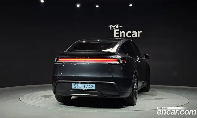 Tesla Model Y 2025 0.2 автомат (гидро), миниатюра 4 Tesla Model Y 2025 0.2 автомат (гидро), миниатюра 4
