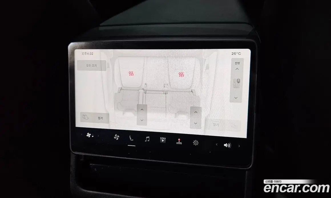 Tesla Model Y 2025 0.2 автомат (гидро), фото 32 Tesla Model Y 2025 0.2 автомат (гидро), фото 32