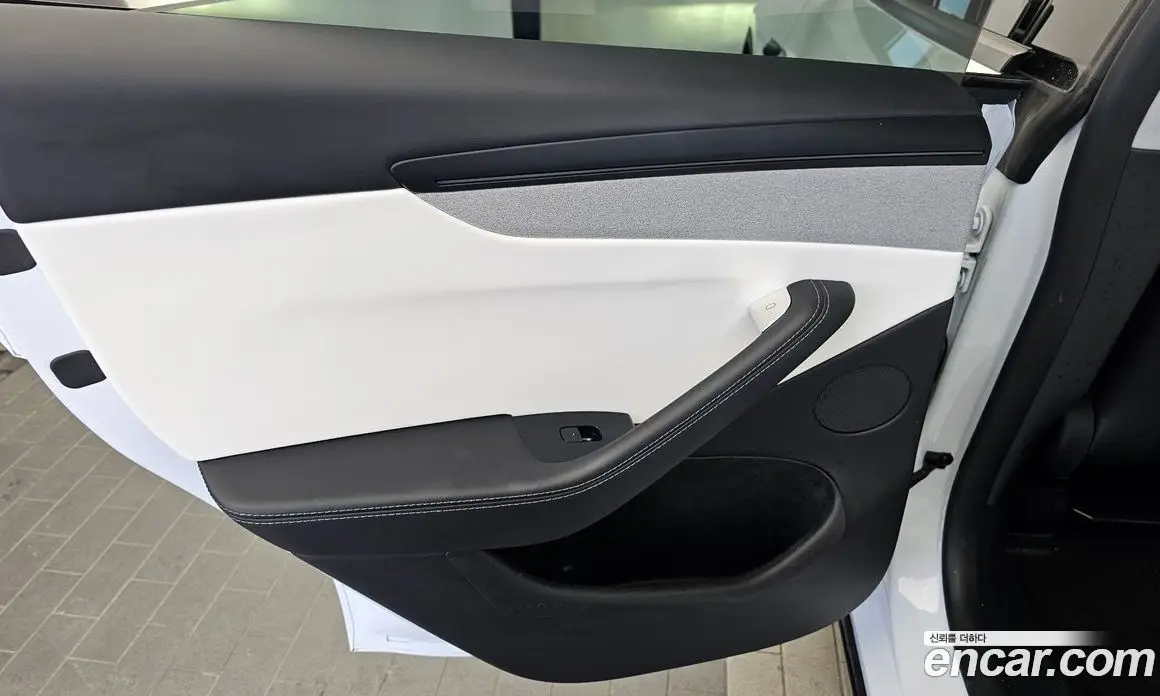 Tesla Model Y 2025 0.2 автомат (гидро), фото 15 Tesla Model Y 2025 0.2 автомат (гидро), фото 15