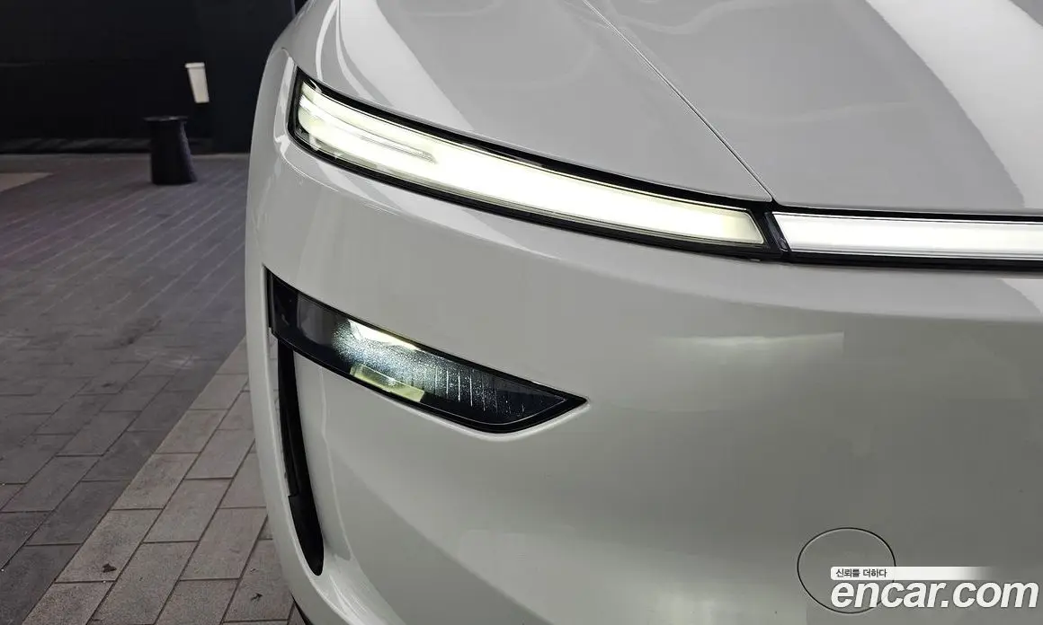 Tesla Model Y 2025 0.2 автомат (гидро), фото 8 Tesla Model Y 2025 0.2 автомат (гидро), фото 8
