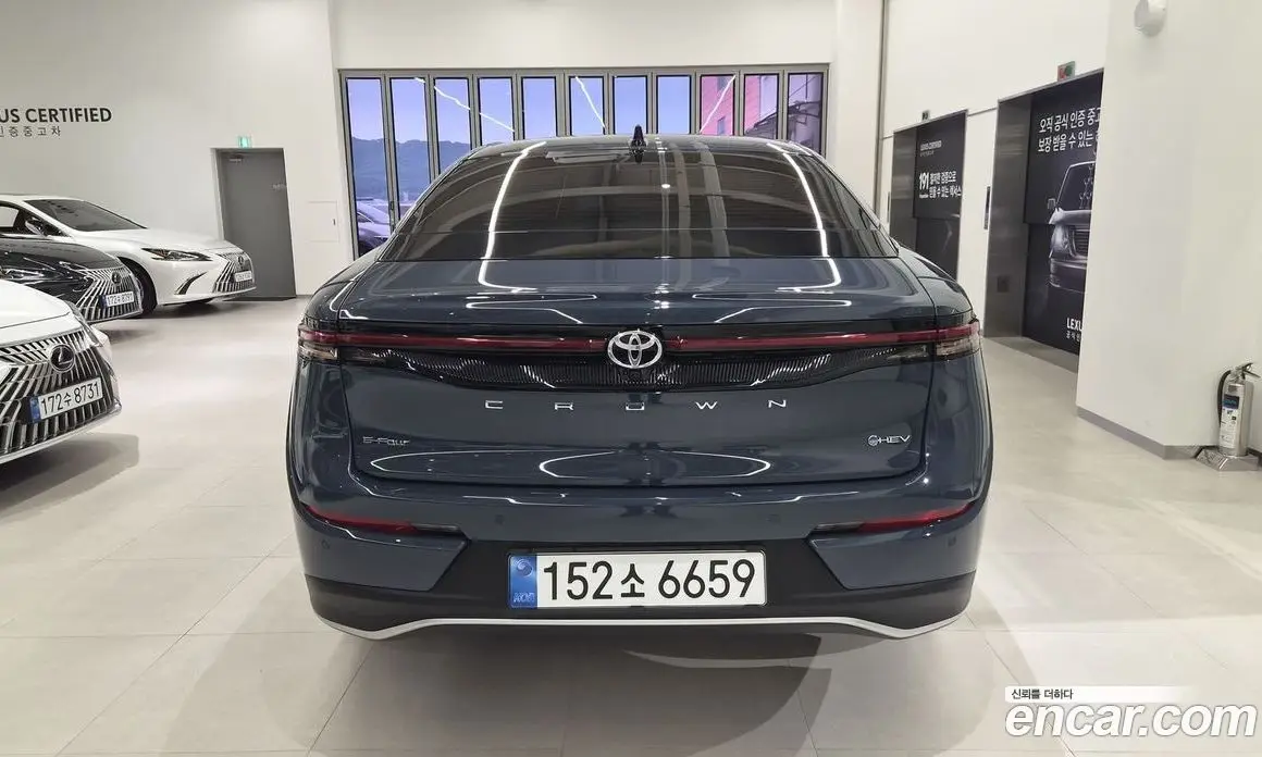 Toyota Crown 2025 2.5 автомат (вариатор), фото 4 Toyota Crown 2025 2.5 автомат (вариатор), фото 4