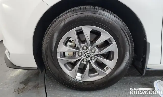 Toyota Sienna 2023 2.5 автомат (гидро), миниатюра 5 Toyota Sienna 2023 2.5 автомат (гидро), миниатюра 5