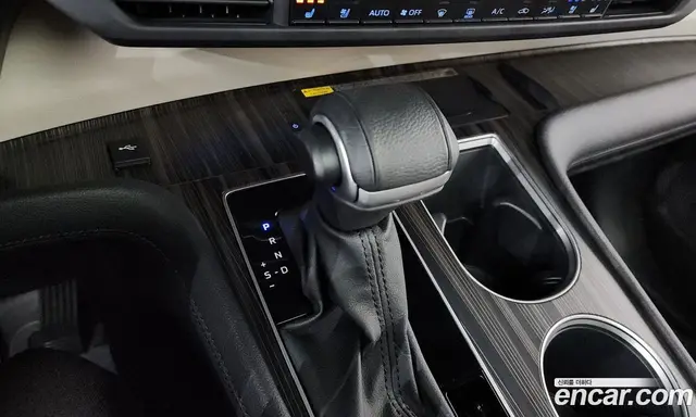 Toyota Sienna 2023 2.5 автомат (гидро), миниатюра 9 Toyota Sienna 2023 2.5 автомат (гидро), миниатюра 9