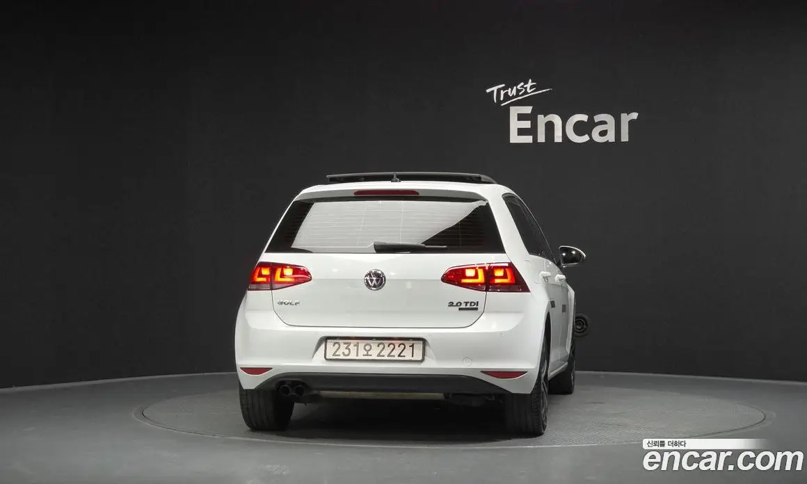 Volkswagen Golf 2013 2.0 автомат (гидро), фото 4