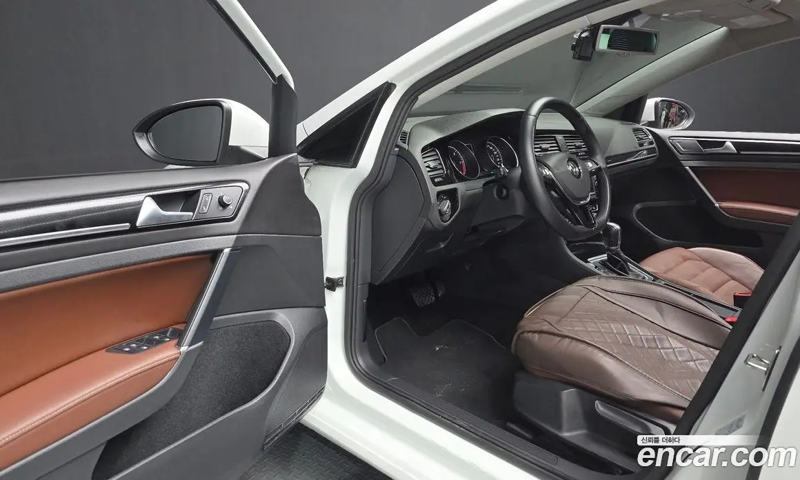 Volkswagen Golf 2013 2.0 автомат (гидро), фото 10