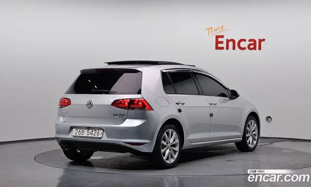 Volkswagen Golf 2015 2.0 автомат (гидро), миниатюра 2