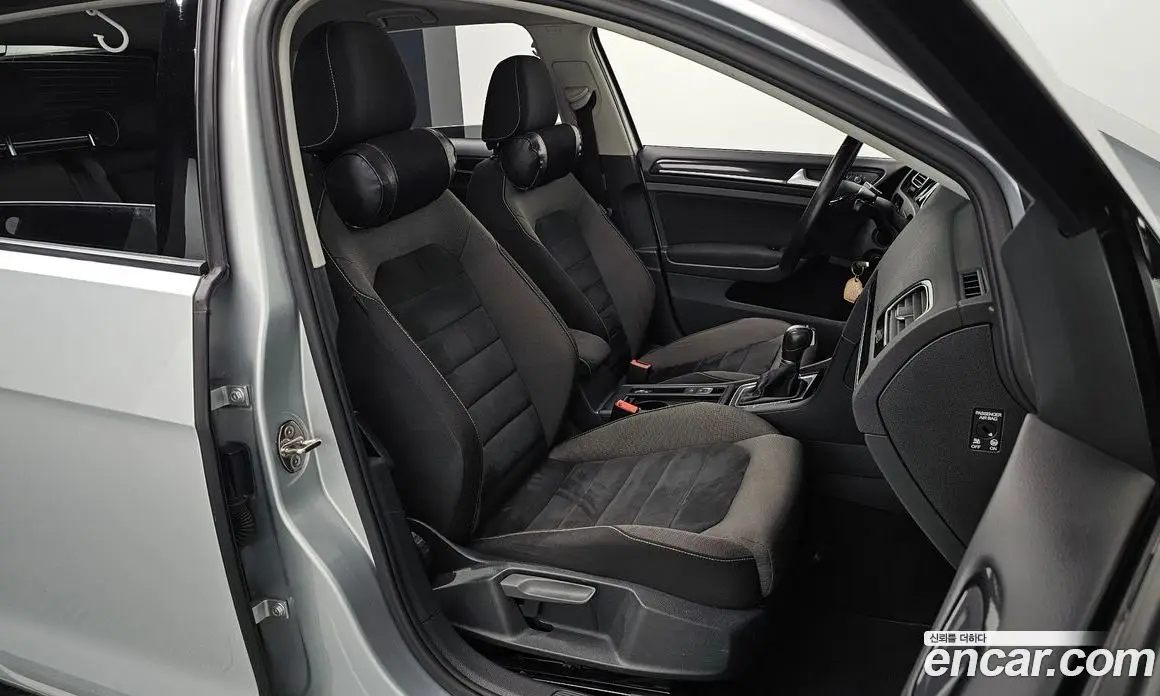 Volkswagen Golf 2015 2.0 автомат (гидро), фото 11