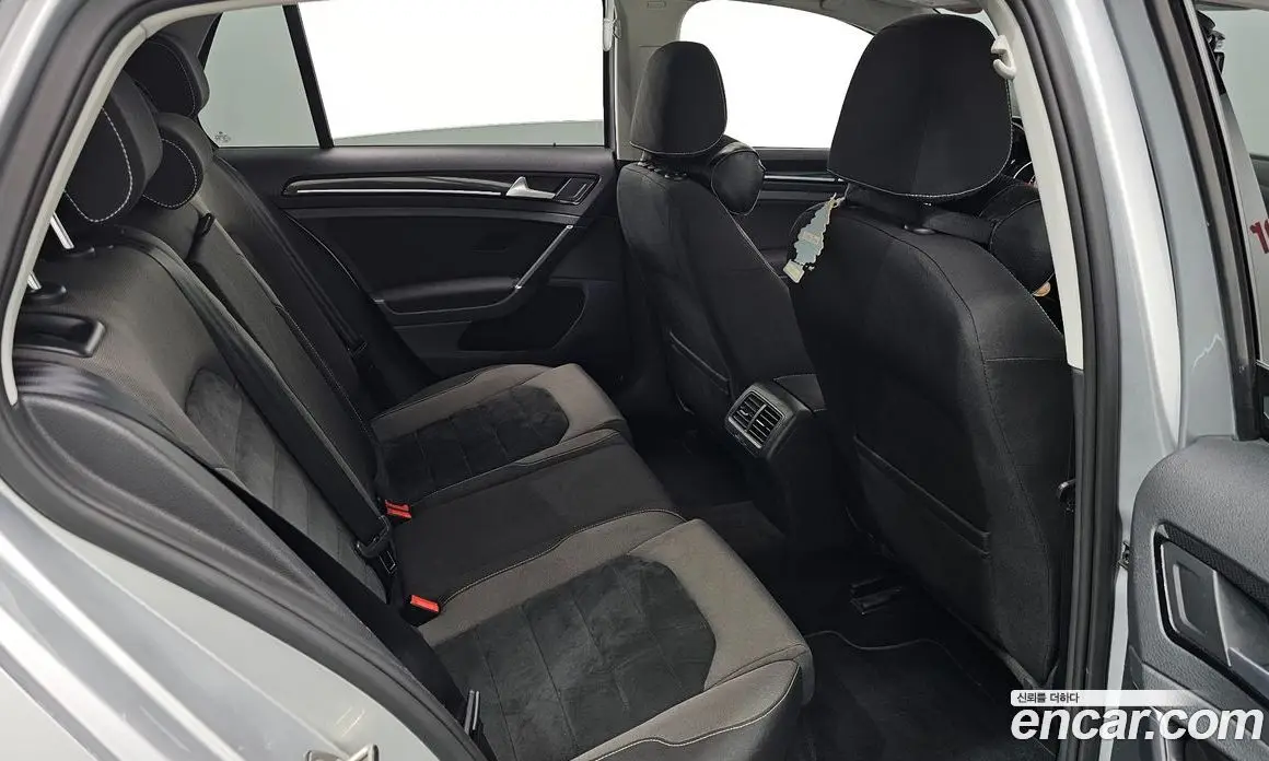 Volkswagen Golf 2015 2.0 автомат (гидро), фото 12
