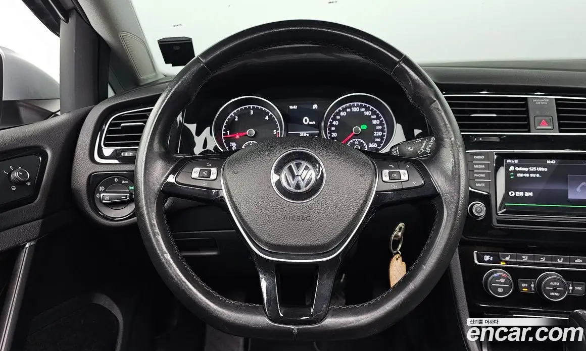 Volkswagen Golf 2015 2.0 автомат (гидро), фото 13