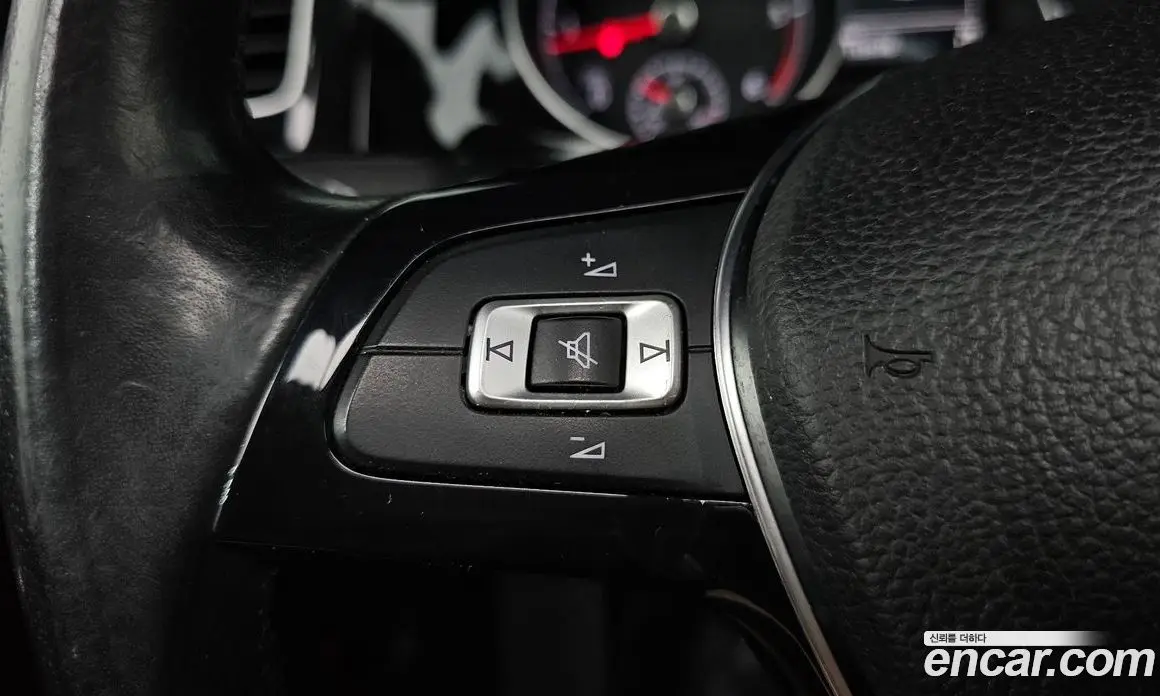 Volkswagen Golf 2015 2.0 автомат (гидро), фото 16