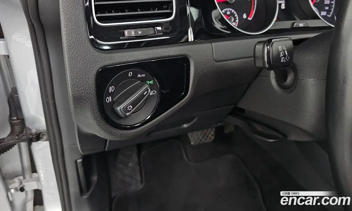 Volkswagen Golf 2015 2.0 автомат (гидро), фото 18
