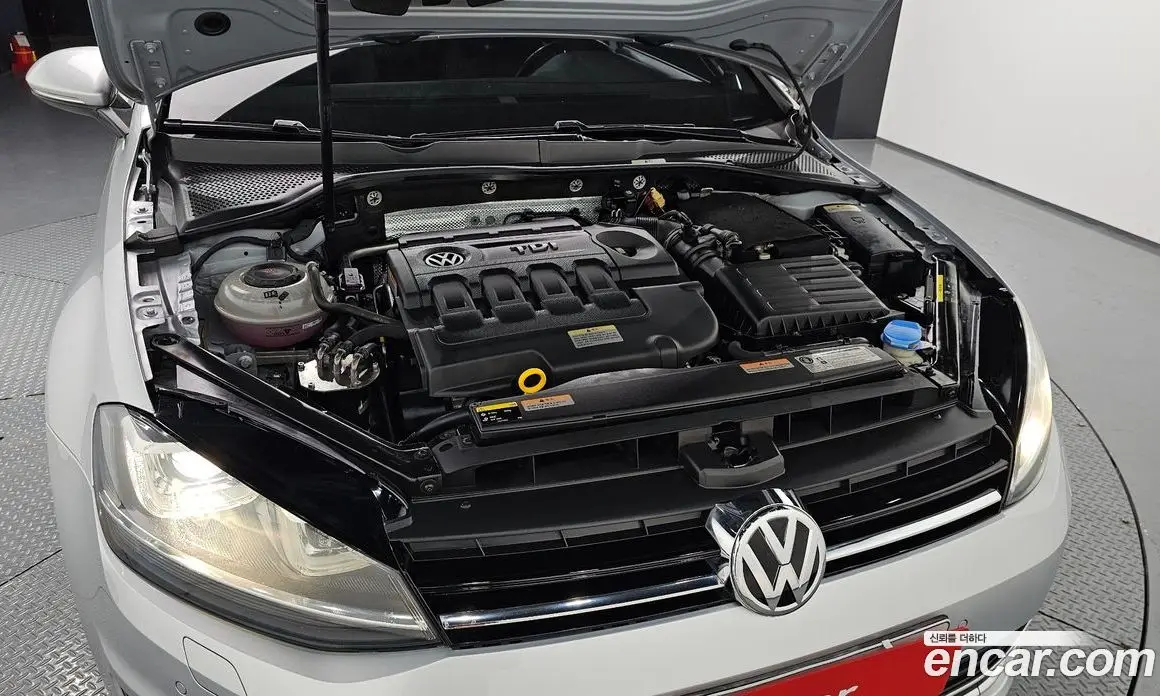 Volkswagen Golf 2015 2.0 автомат (гидро), фото 6