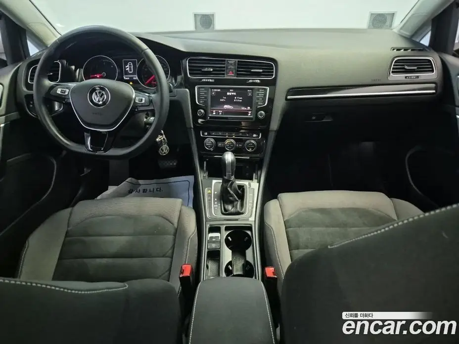 Volkswagen Golf 2016 2.0 автомат (гидро), фото 7 Volkswagen Golf 2016 2.0 автомат (гидро), фото 7