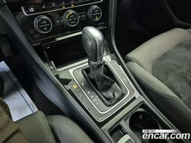 Volkswagen Golf 2016 2.0 автомат (гидро), миниатюра 8 Volkswagen Golf 2016 2.0 автомат (гидро), миниатюра 8