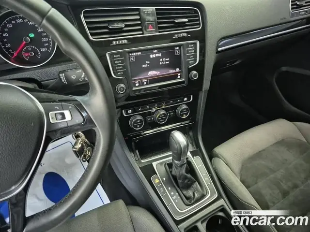 Volkswagen Golf 2016 2.0 автомат (гидро), миниатюра 10 Volkswagen Golf 2016 2.0 автомат (гидро), миниатюра 10