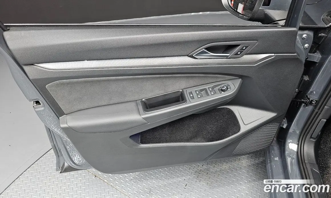 Volkswagen Golf 2025 2.0 автомат (гидро), фото 14