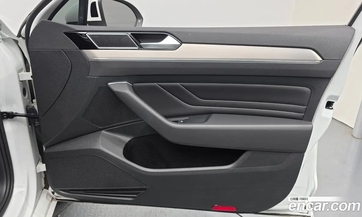 Volkswagen Passat 2022 2.0 автомат (гидро), фото 14