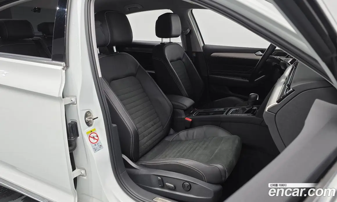 Volkswagen Passat 2022 2.0 автомат (гидро), фото 18