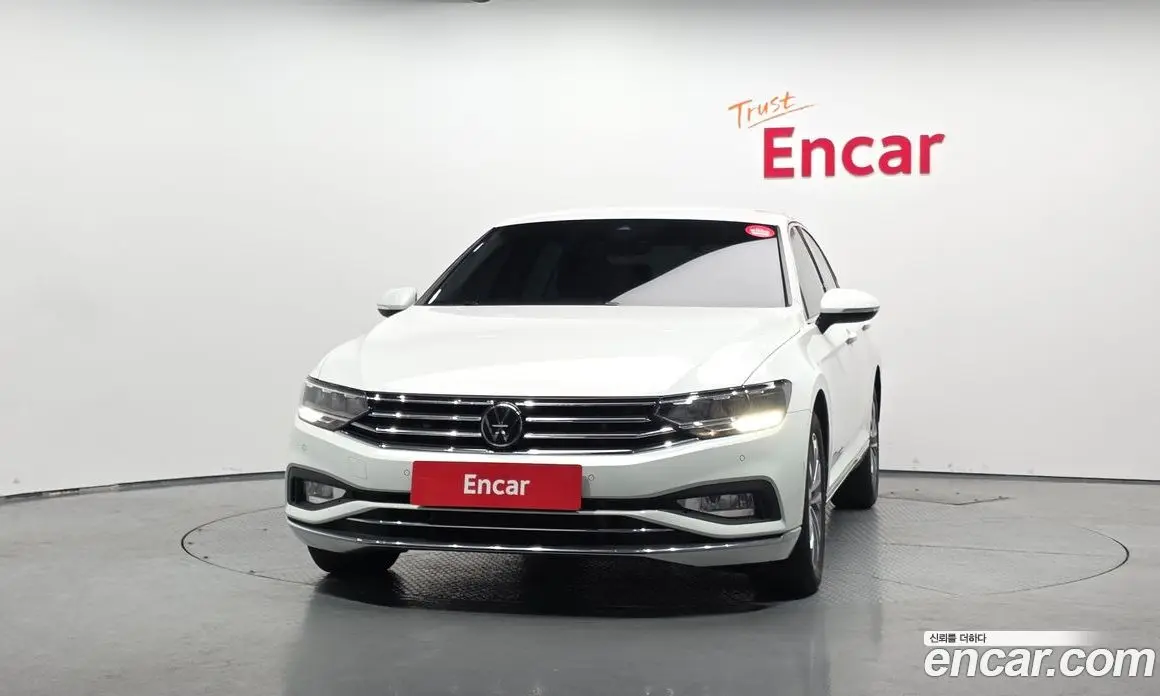 Volkswagen Passat 2022 2.0 автомат (гидро), фото 3