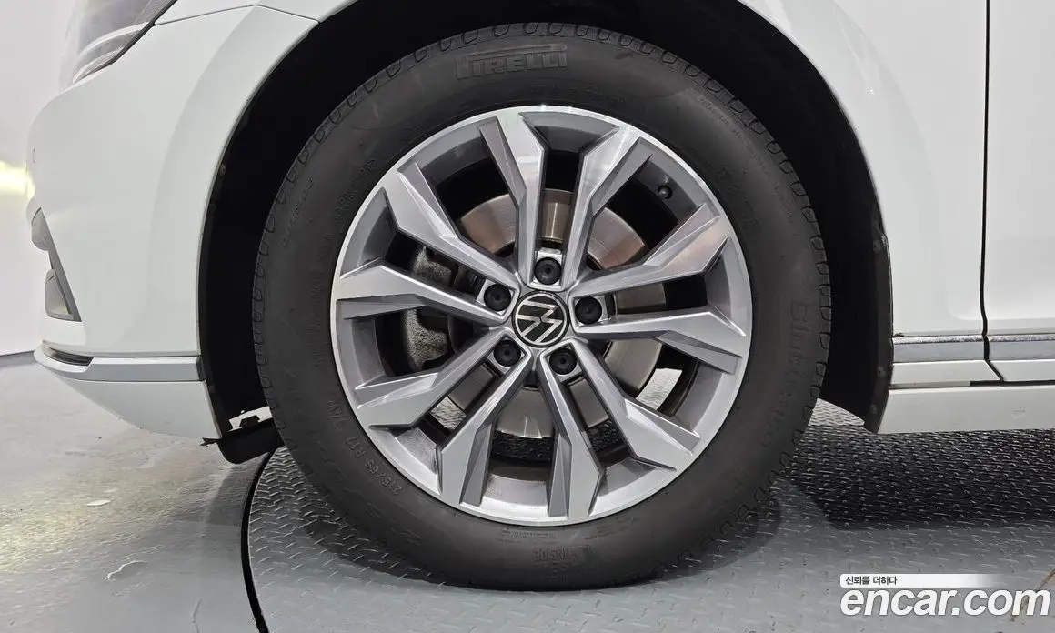 Volkswagen Passat 2022 2.0 автомат (гидро), фото 5