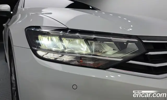 Volkswagen Passat 2022 2.0 автомат (гидро), миниатюра 8