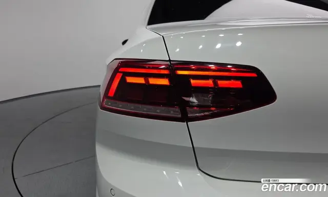 Volkswagen Passat 2022 2.0 автомат (гидро), миниатюра 9