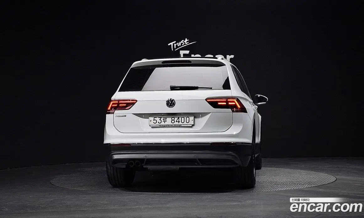 Volkswagen Tiguan 2018 2.0 автомат (гидро), фото 3