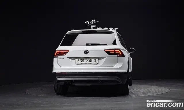 Volkswagen Tiguan 2018 2.0 автомат (гидро), миниатюра 3