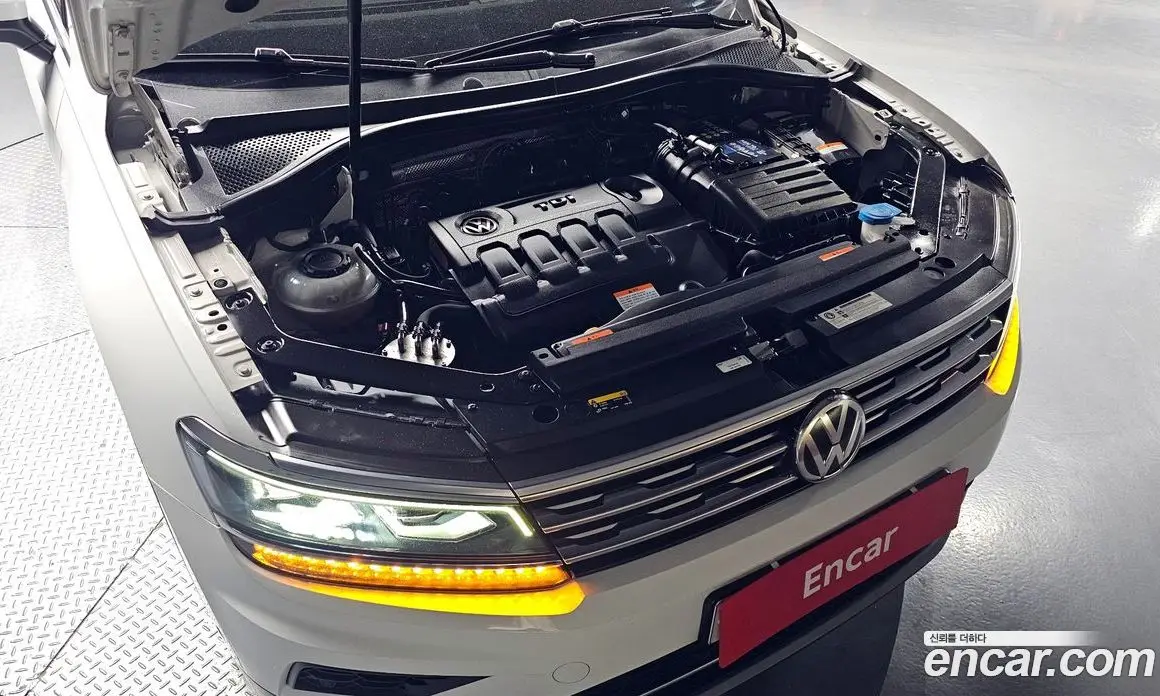 Volkswagen Tiguan 2018 2.0 автомат (гидро), фото 5