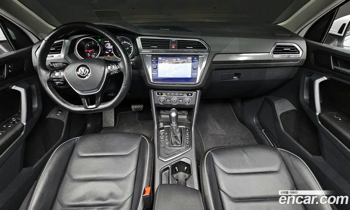Volkswagen Tiguan 2018 2.0 автомат (гидро), фото 9