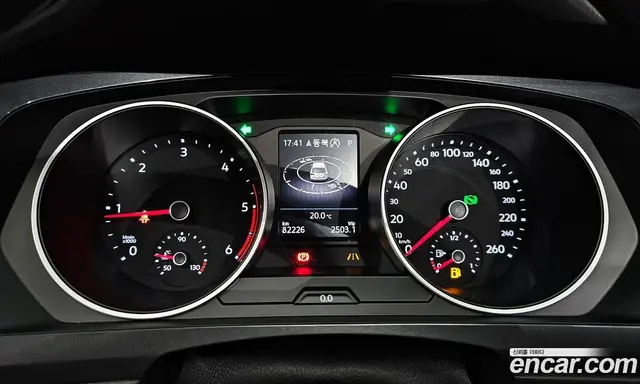 Volkswagen Tiguan 2018 2.0 автомат (гидро), миниатюра 10