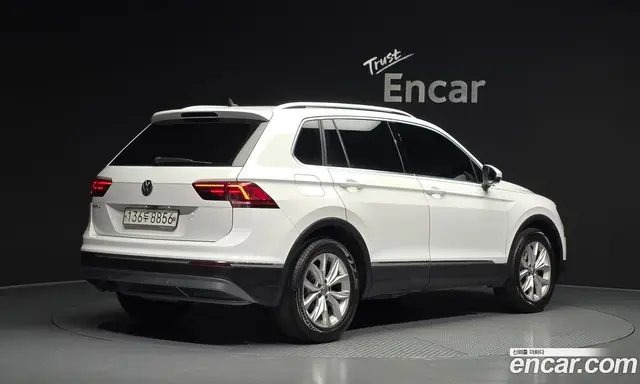 Volkswagen Tiguan 2020 2.0 автомат (гидро), миниатюра 2