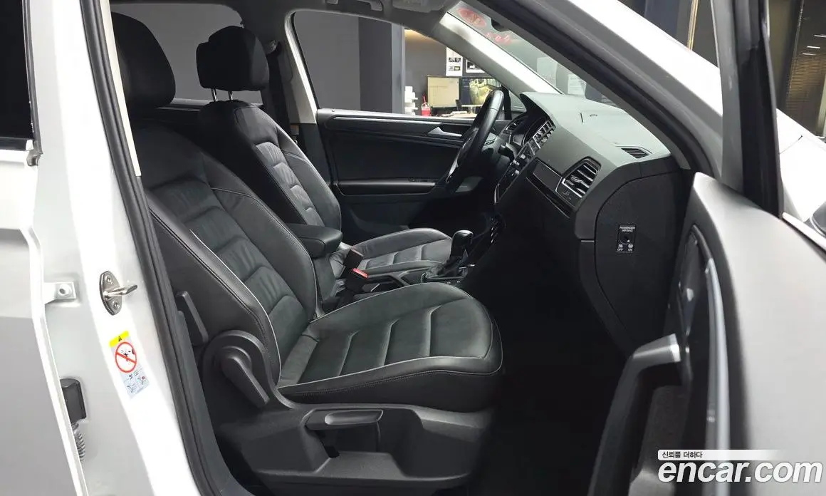 Volkswagen Tiguan 2020 2.0 автомат (гидро), фото 11
