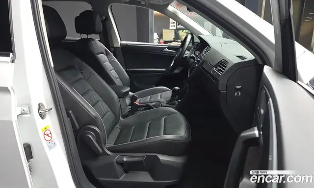 Volkswagen Tiguan 2020 2.0 автомат (гидро), миниатюра 11