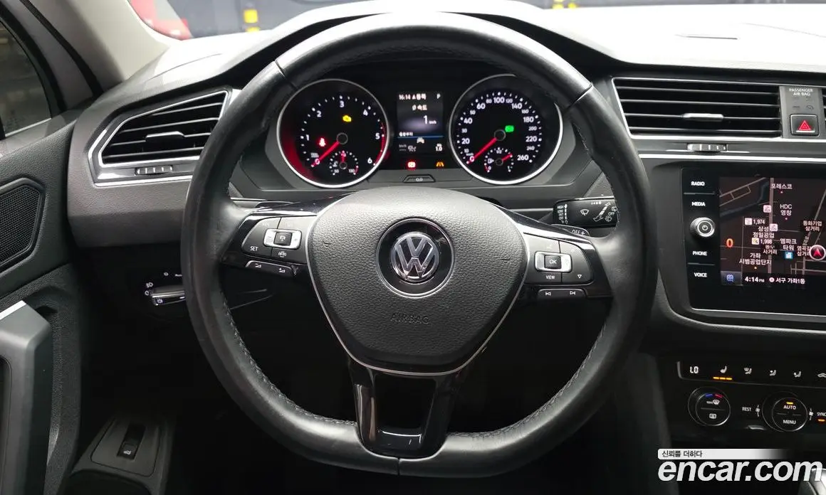Volkswagen Tiguan 2020 2.0 автомат (гидро), фото 13