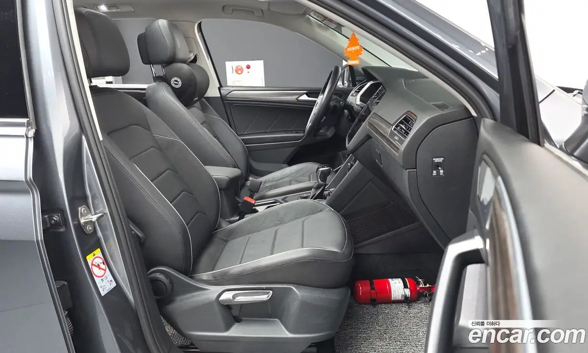 Volkswagen Tiguan 2022 2.0 автомат (гидро), фото 11
