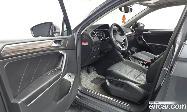 Volkswagen Tiguan 2022 2.0 автомат (гидро), миниатюра 10