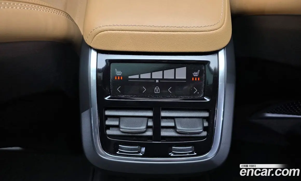 Volvo V60 2023 2.0 автомат (гидро), фото 25