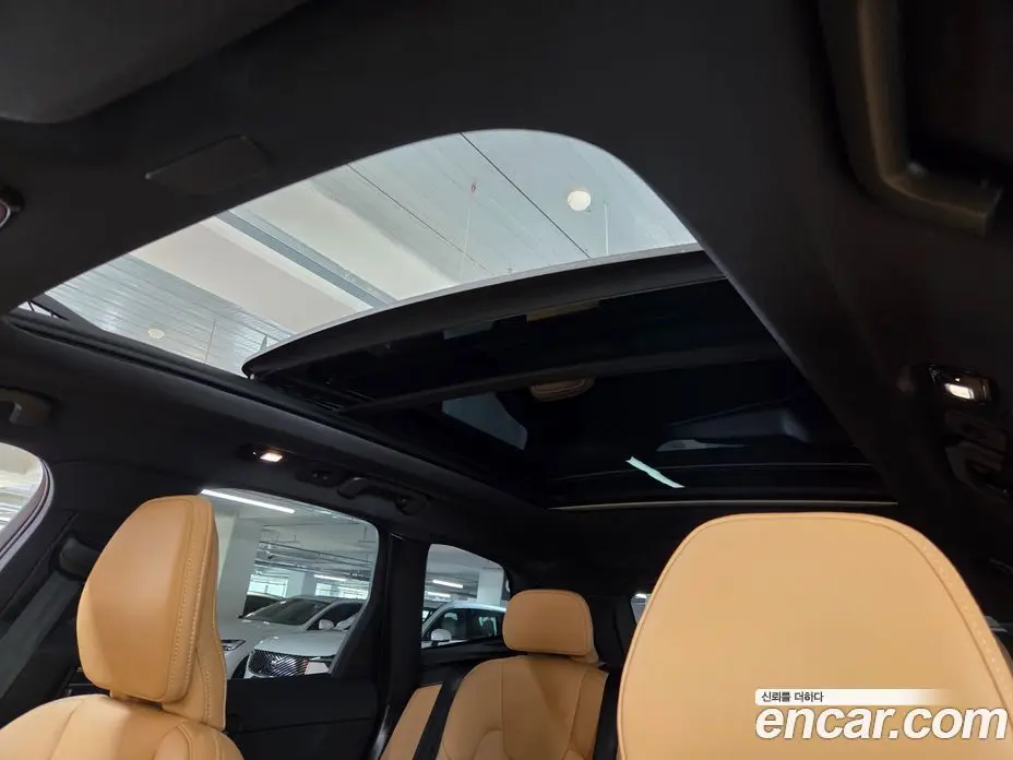 Volvo XC60 2025 2.0 автомат (гидро), фото 16