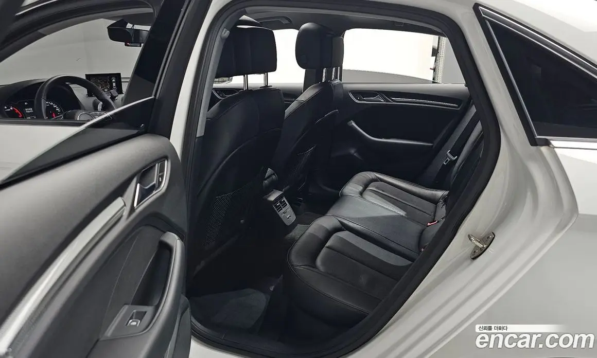 Audi A3 2018 2.0 автомат (гидро), фото 18