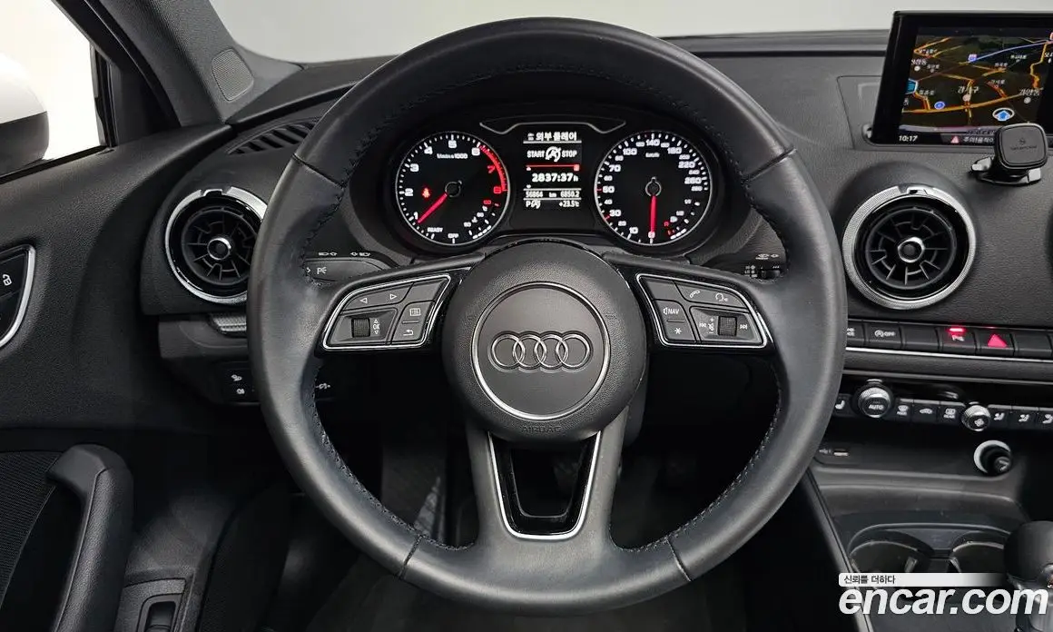 Audi A3 2018 2.0 автомат (гидро), фото 19