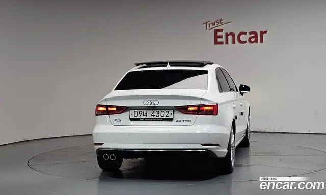 Audi A3 2018 2.0 автомат (гидро), миниатюра 4