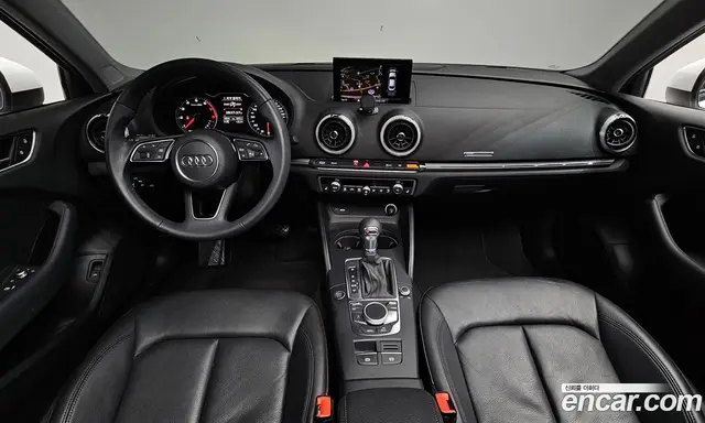 Audi A3 2018 2.0 автомат (гидро), миниатюра 10