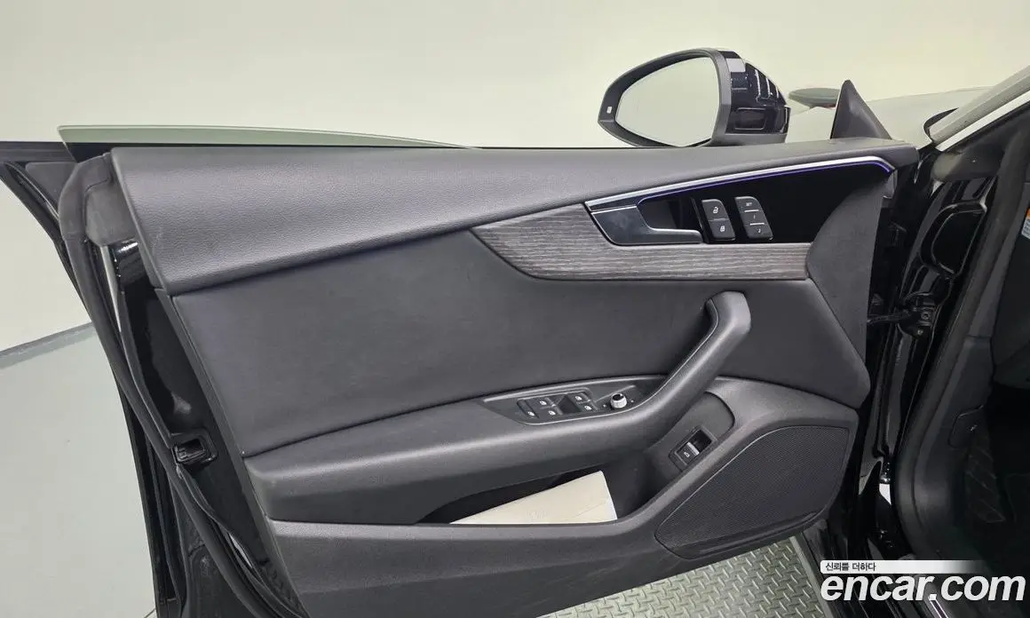 Audi A5 2023 2.0 автомат (гидро), фото 13