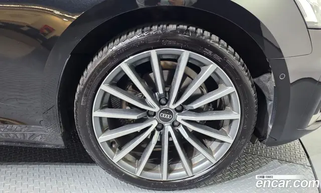 Audi A5 2023 2.0 автомат (гидро), миниатюра 6
