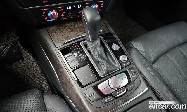 Audi A6 2018 2.0 автомат (гидро), миниатюра 12