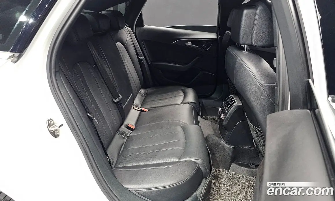Audi A6 2018 2.0 автомат (гидро), фото 17