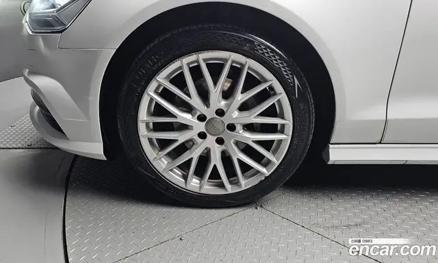 Audi A6 2018 2.0 автомат (гидро), миниатюра 5
